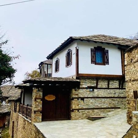 Къща За Гости Близнаците Leshten ภายนอก รูปภาพ